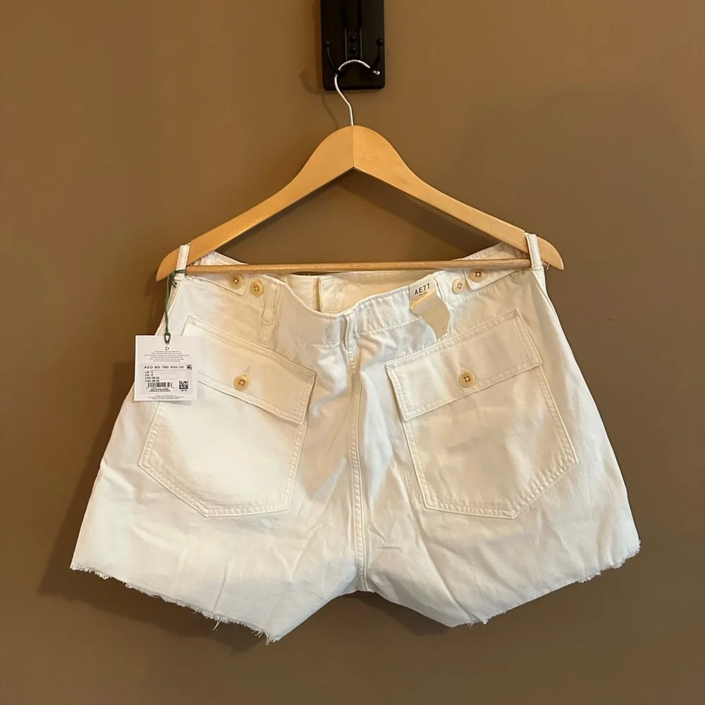 NWT ✨ AE77 Premium Utility Short in White - Picture 8 of 11